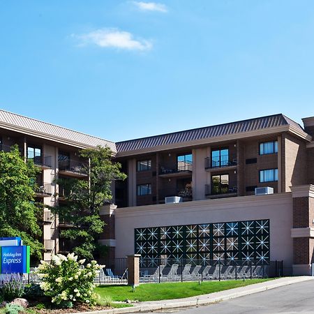 Holiday Inn Express Schaumburg-Rolling Meadows By Ihg Экстерьер фото