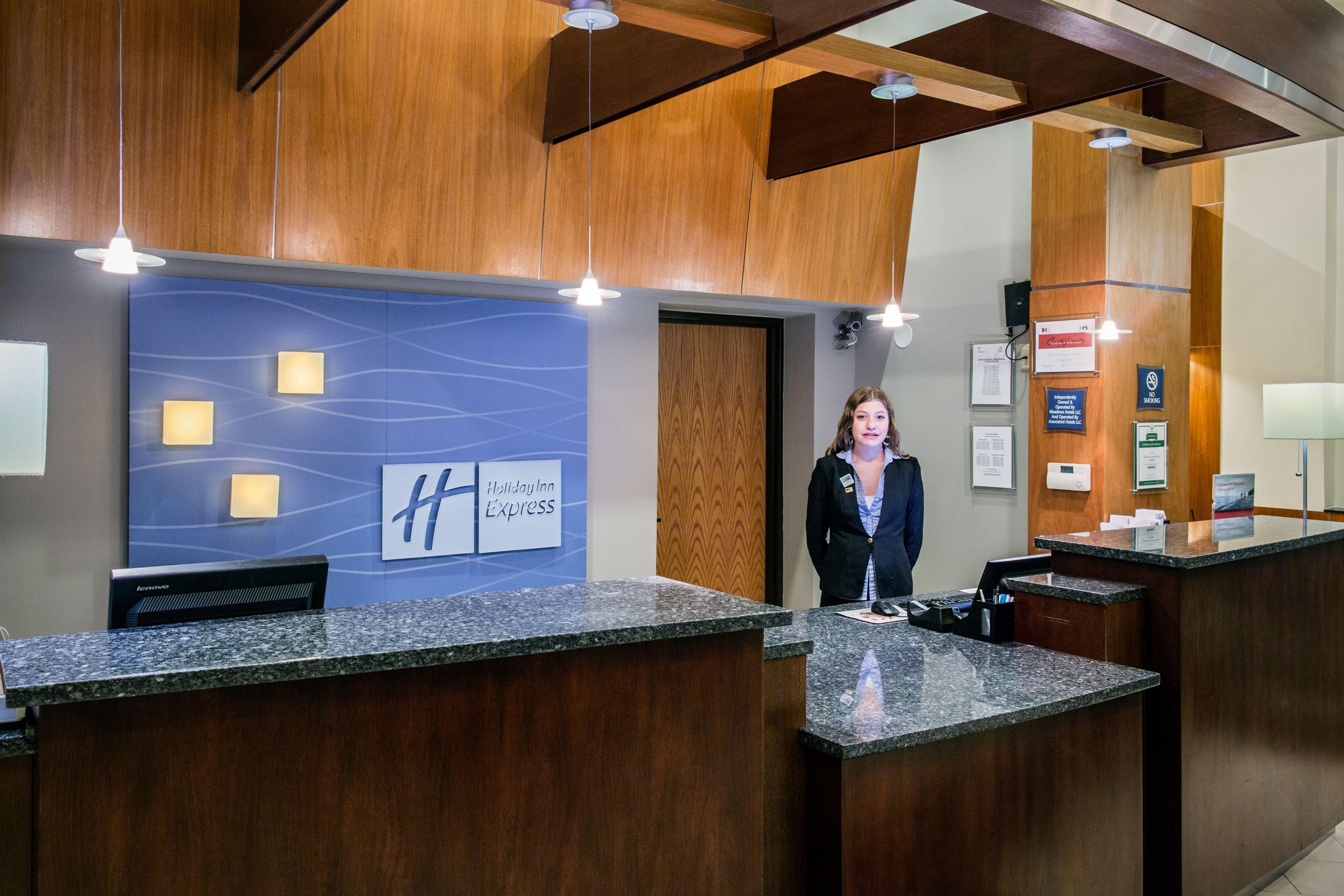 Holiday Inn Express Schaumburg-Rolling Meadows By Ihg Экстерьер фото