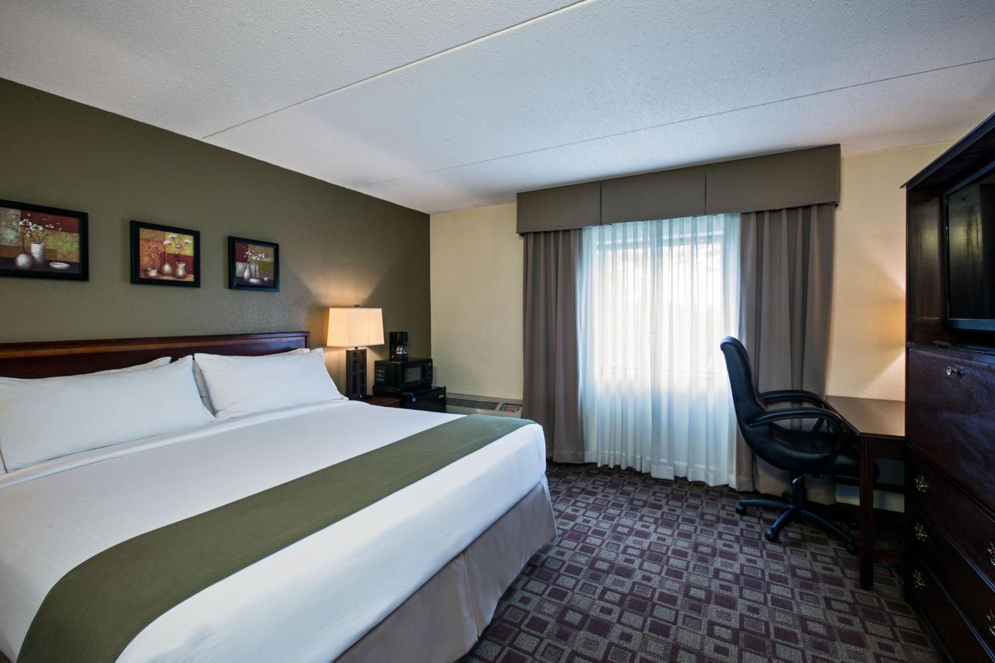 Holiday Inn Express Schaumburg-Rolling Meadows By Ihg Экстерьер фото
