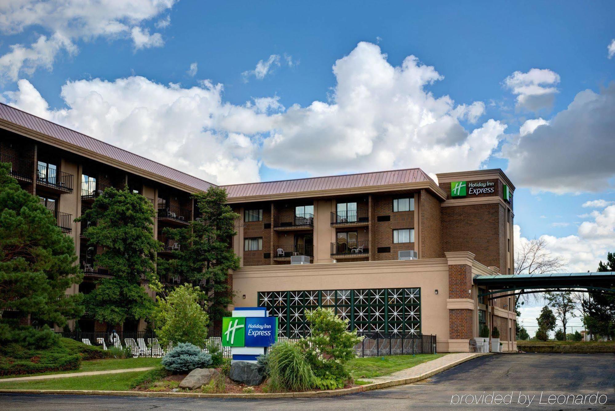 Holiday Inn Express Schaumburg-Rolling Meadows By Ihg Экстерьер фото