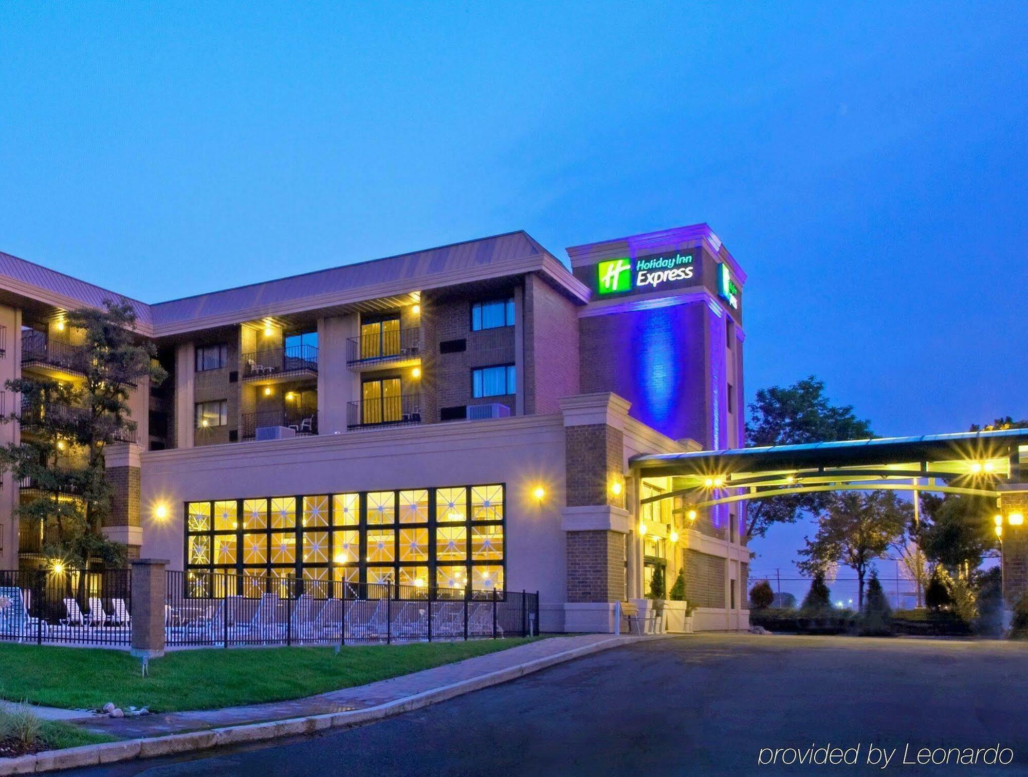 Holiday Inn Express Schaumburg-Rolling Meadows By Ihg Экстерьер фото
